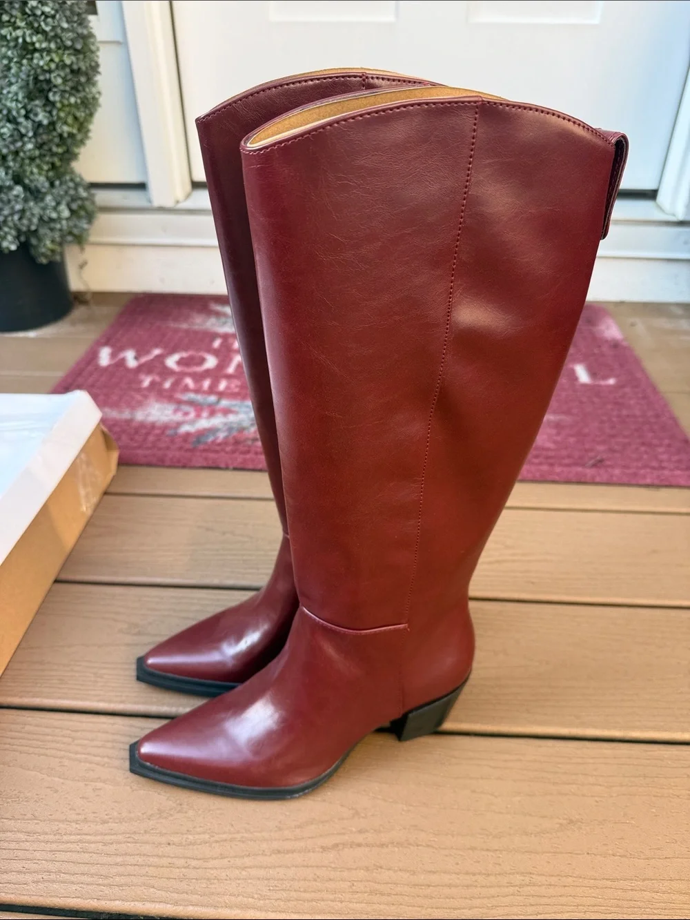 Jessica Simpson Hemmia Knee Boot, Dark Granada, 6